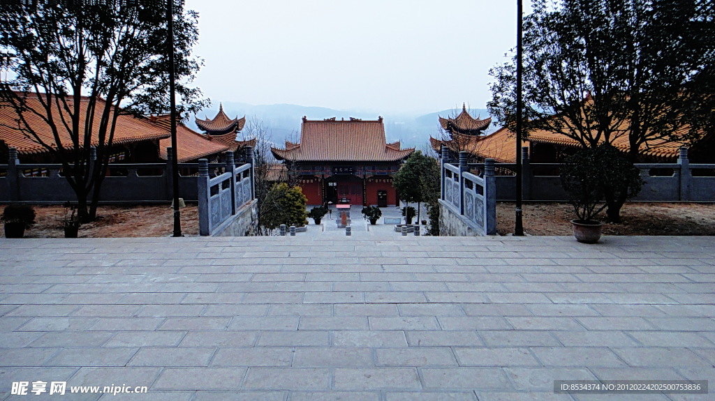 古刹大院