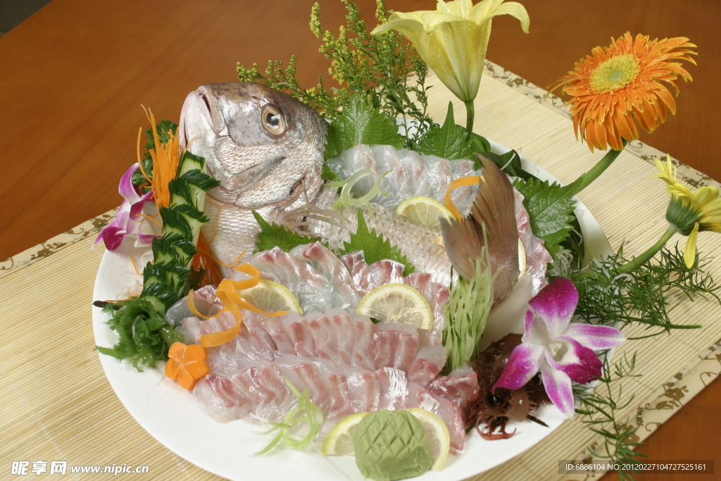 加吉鱼料理