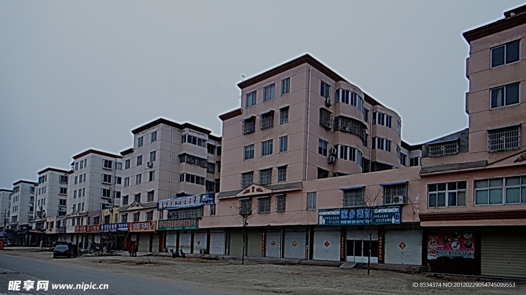 新村 排楼