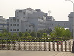 大学校门