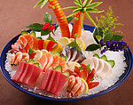 日式料理生鱼片