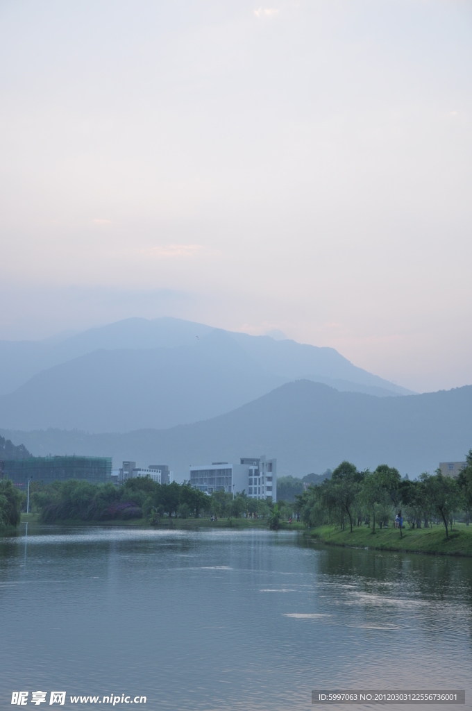 闽江学院湖光十色