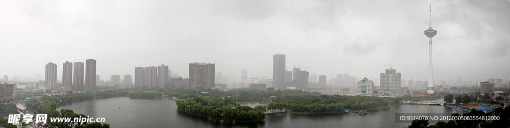 风雨彩电塔（全景）