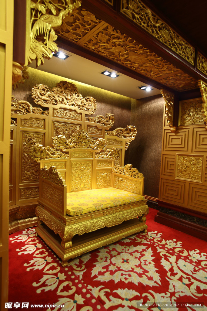 皇帝龙椅