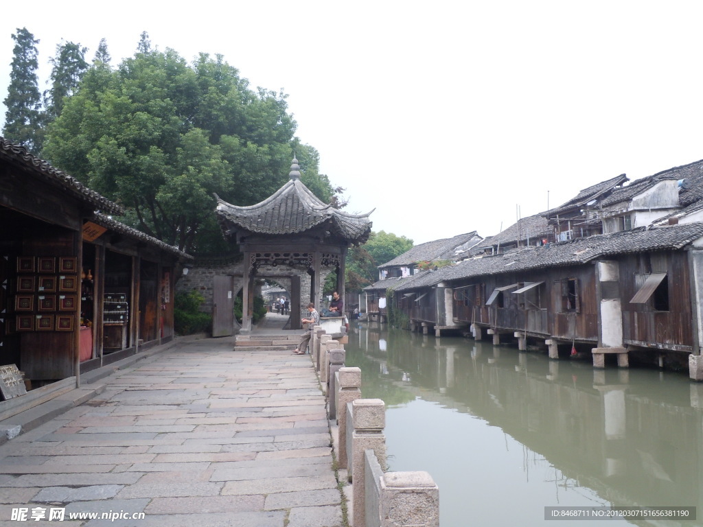 小桥湖水