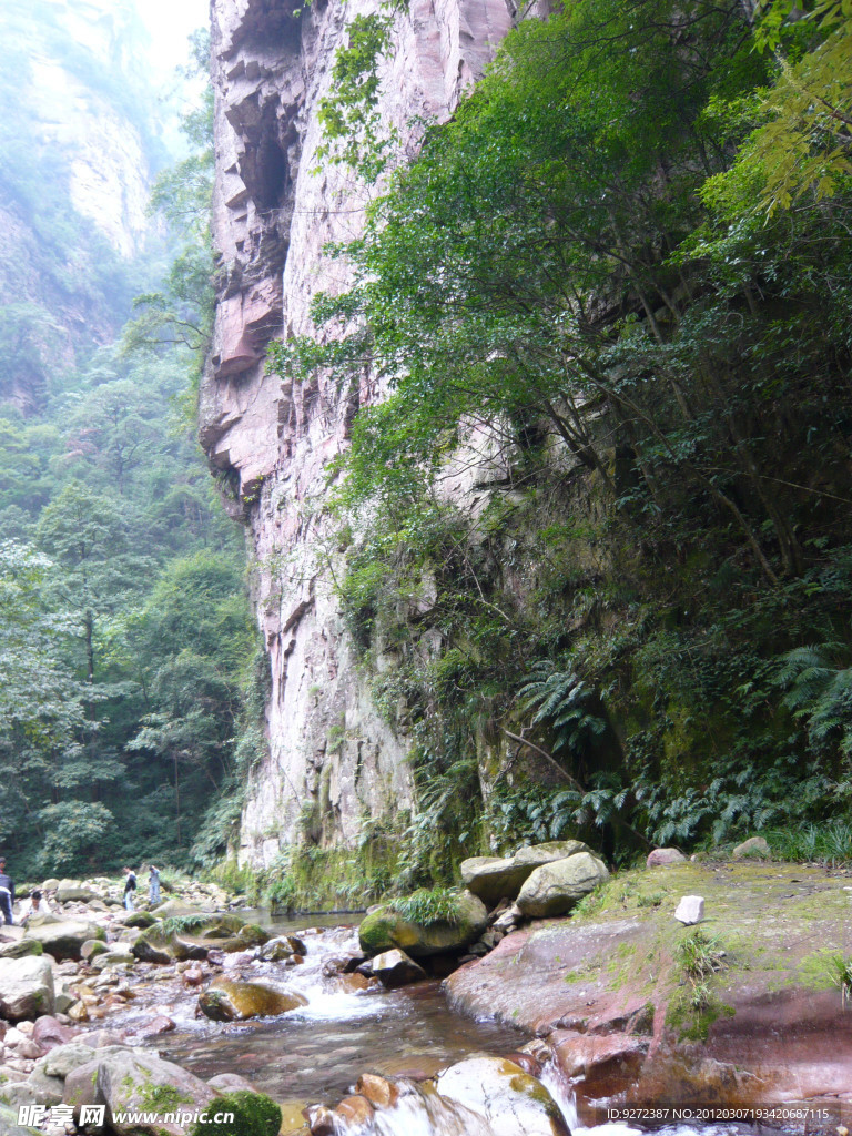 张家界溪水