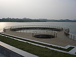 滨水木栈道