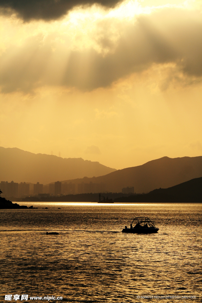 大海小船风光