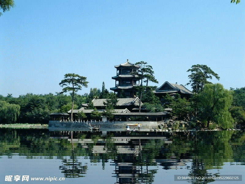水上楼台
