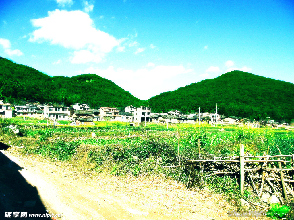 空旷的山村