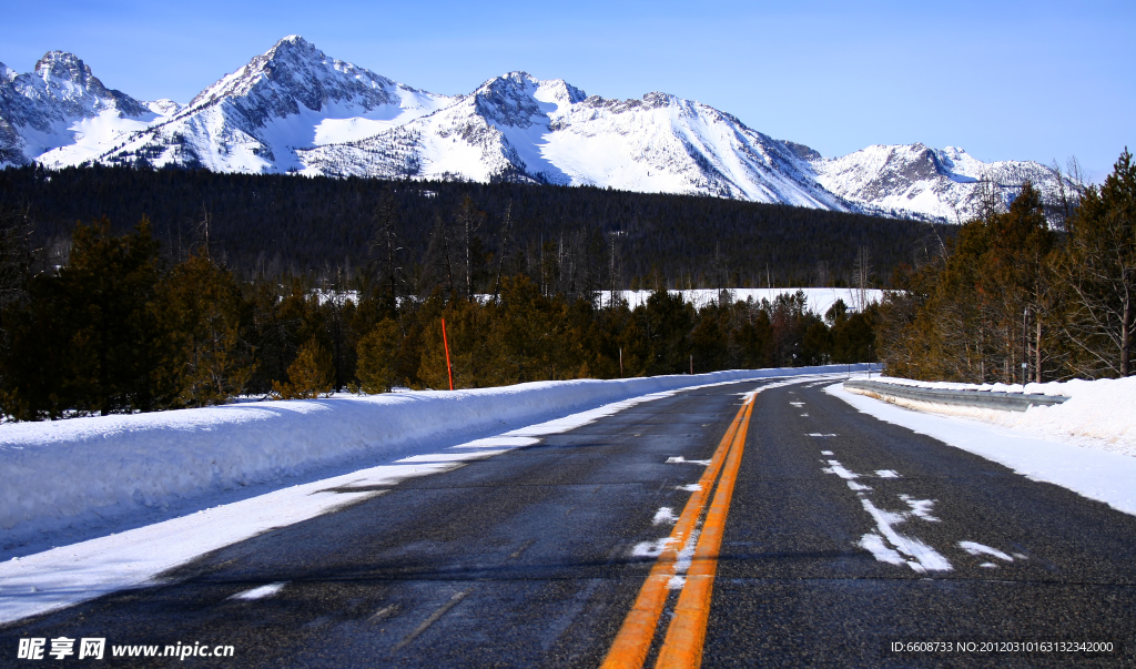 雪山公路风光