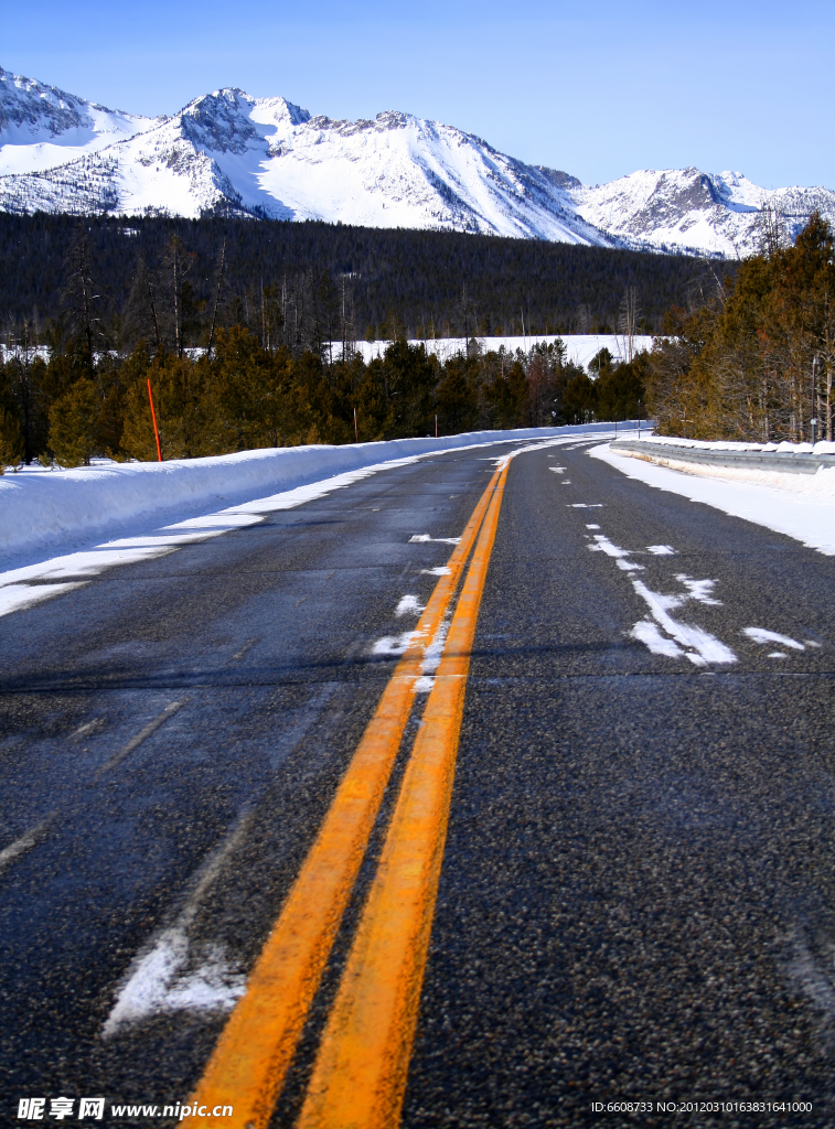 雪山公路