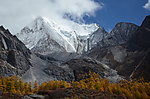 稻城亚丁雪山秋色