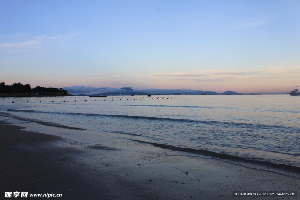 海边早晨