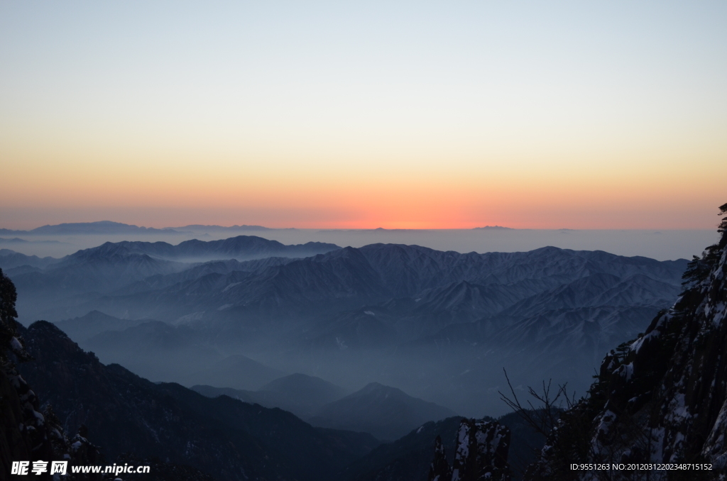 黄山光明顶日出