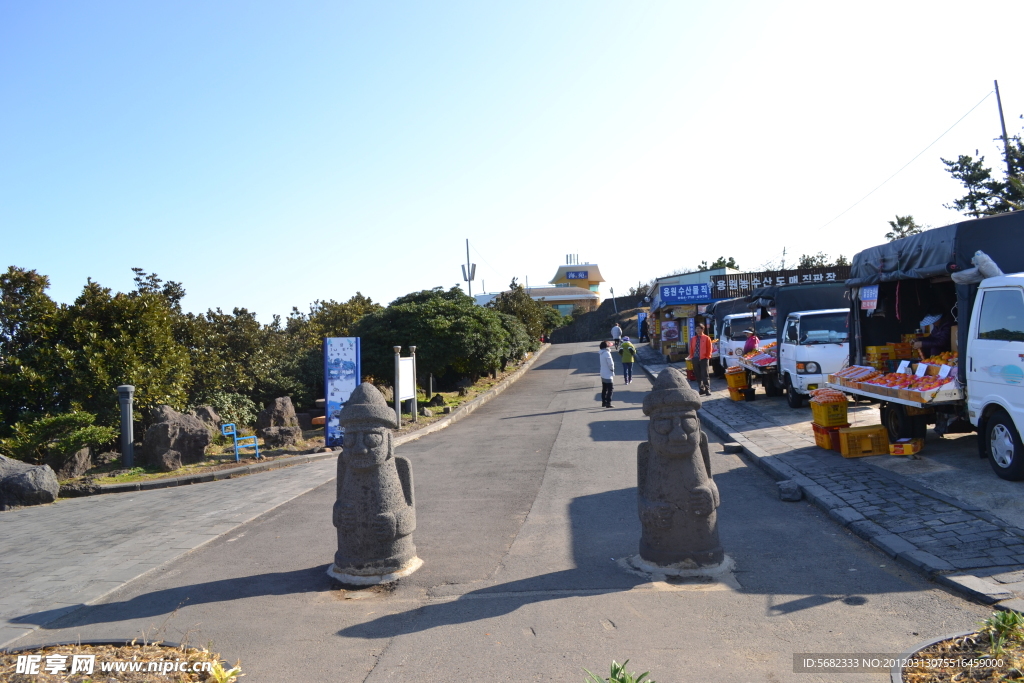 韩国龙头岩滨海路