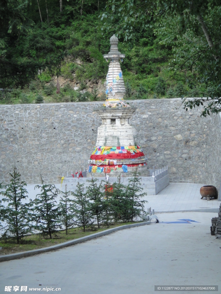 白塔