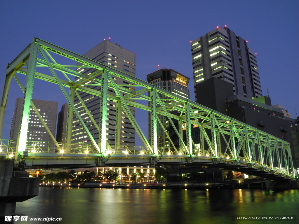 都市桥梁夜景
