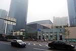 大雾中的广州太古汇