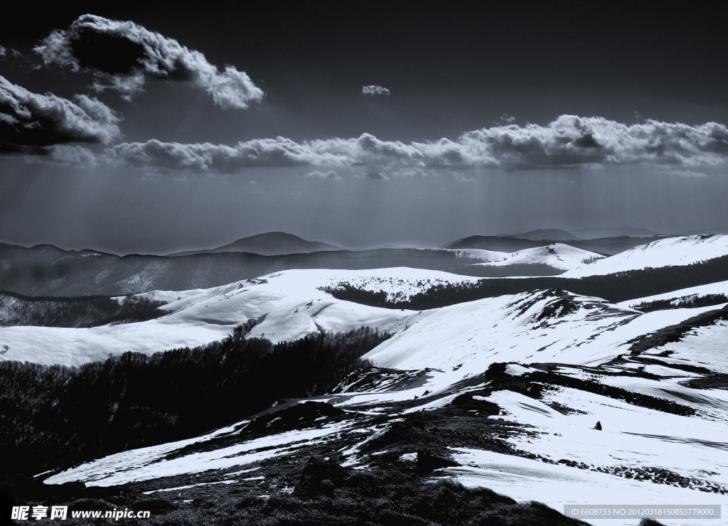 高原雪山风光