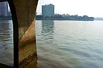 广州沙面眺望对岸