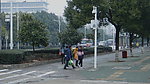 雨中的学子