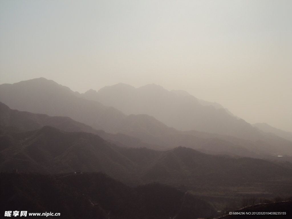 群山