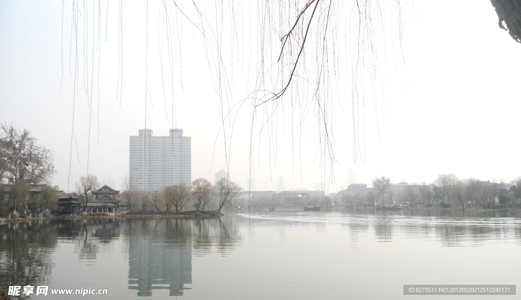 大明湖风光