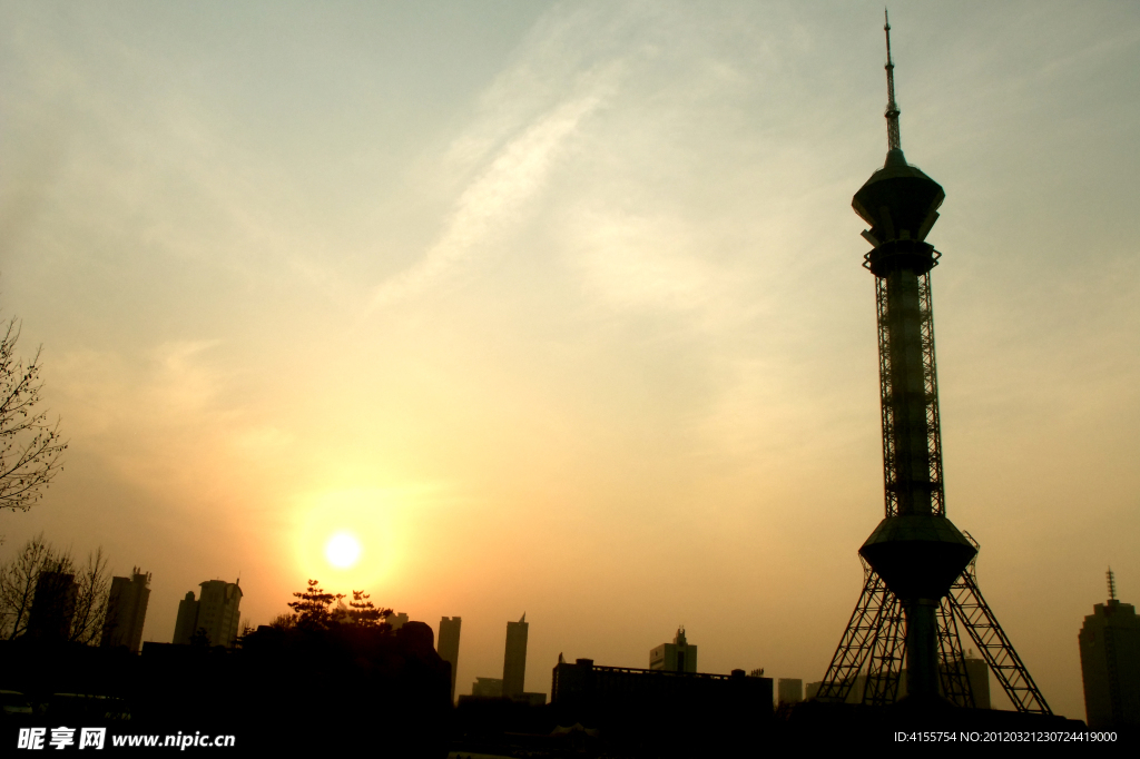 电视塔 夕阳