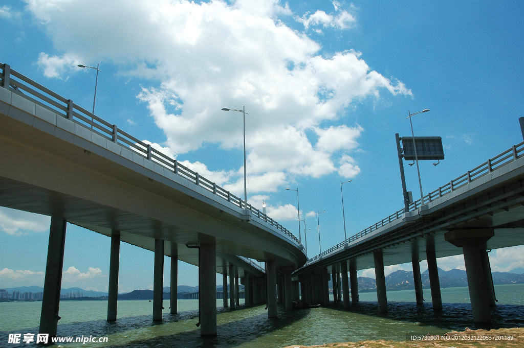 深圳西部通道跨海大桥