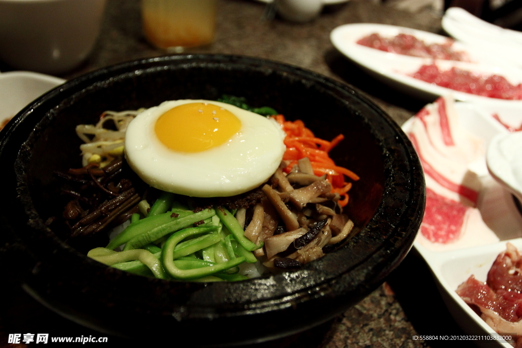 石锅拌饭