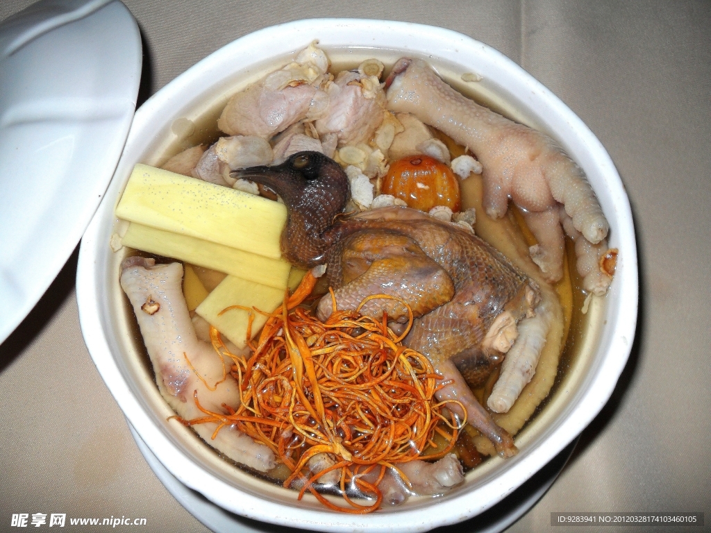 虫草花炖斑鸡汤
