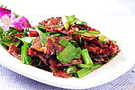 大蒜炒腊牛肉
