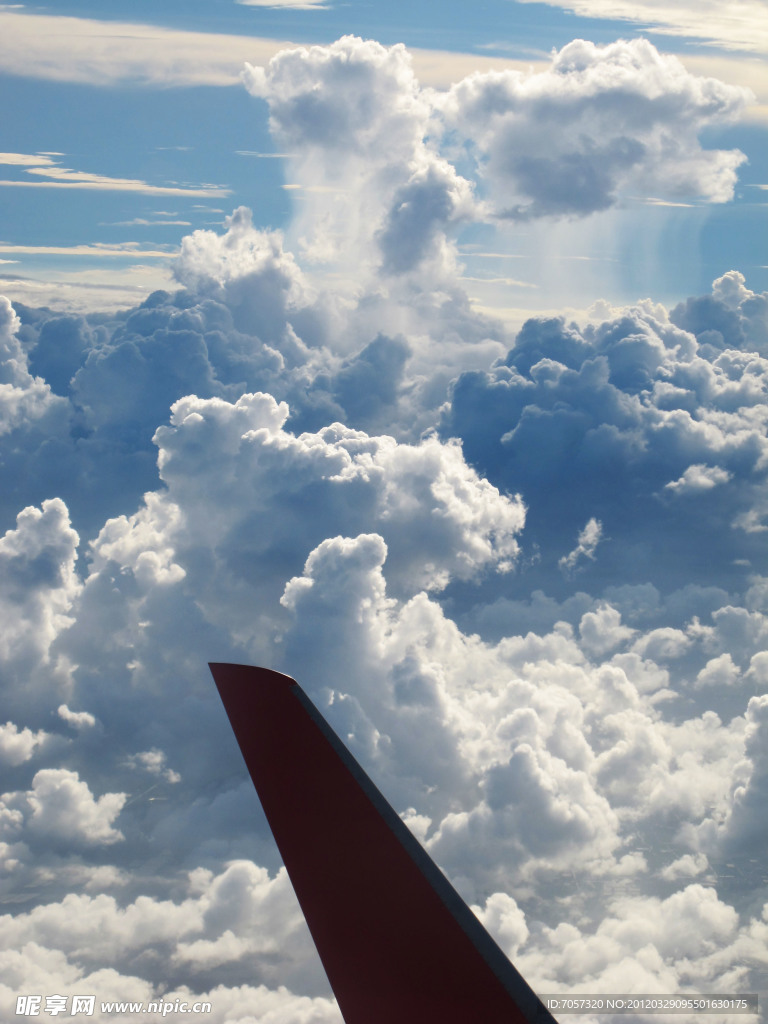 高空的云