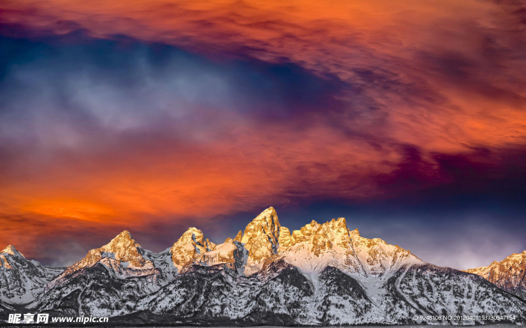 雪山 夕阳
