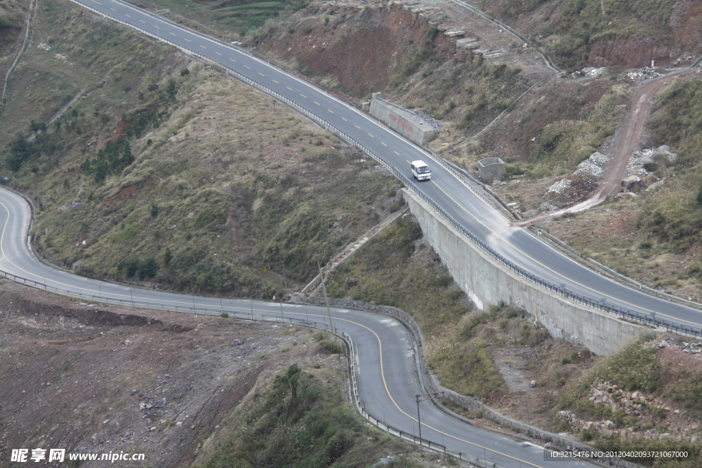 山上的公路