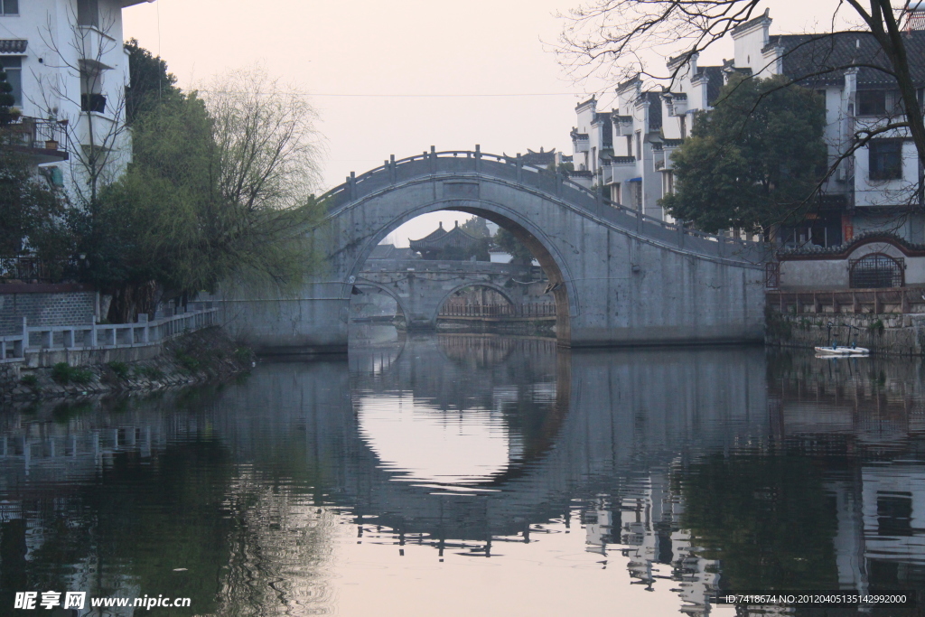 三河古镇