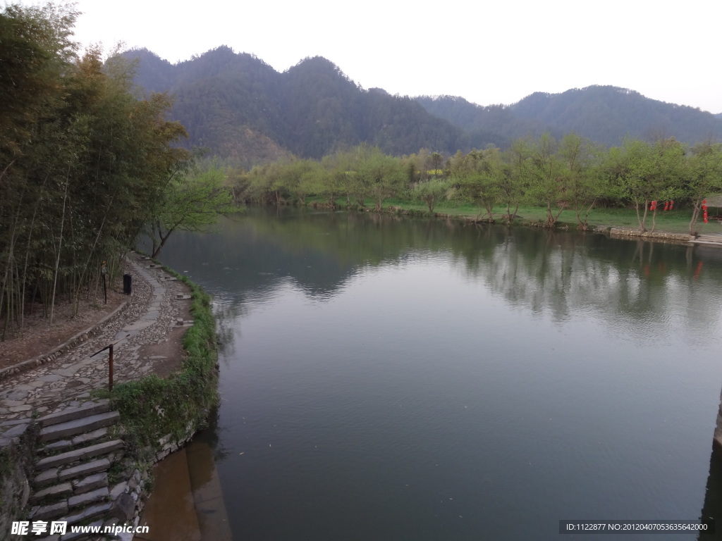 毛竹 湖水