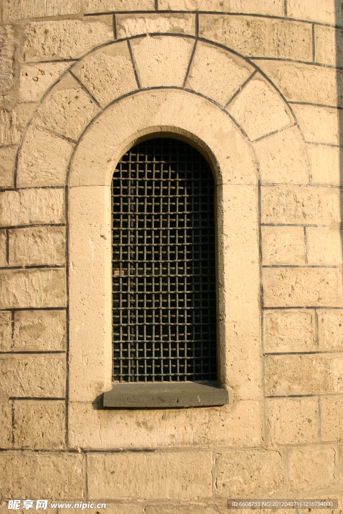 高塔窗户建筑