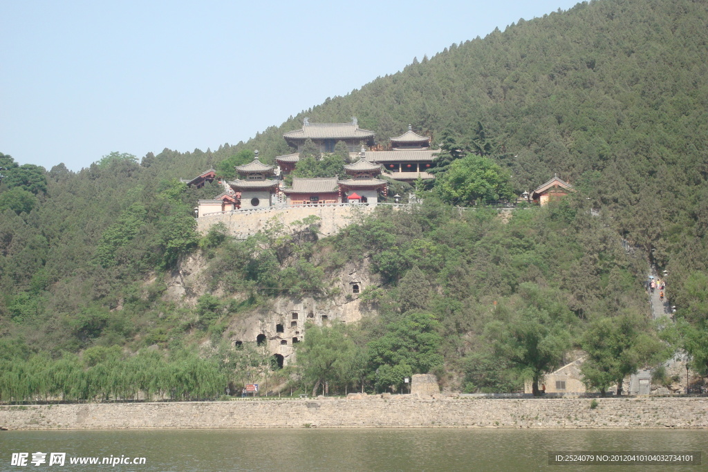 龙门石窟风景