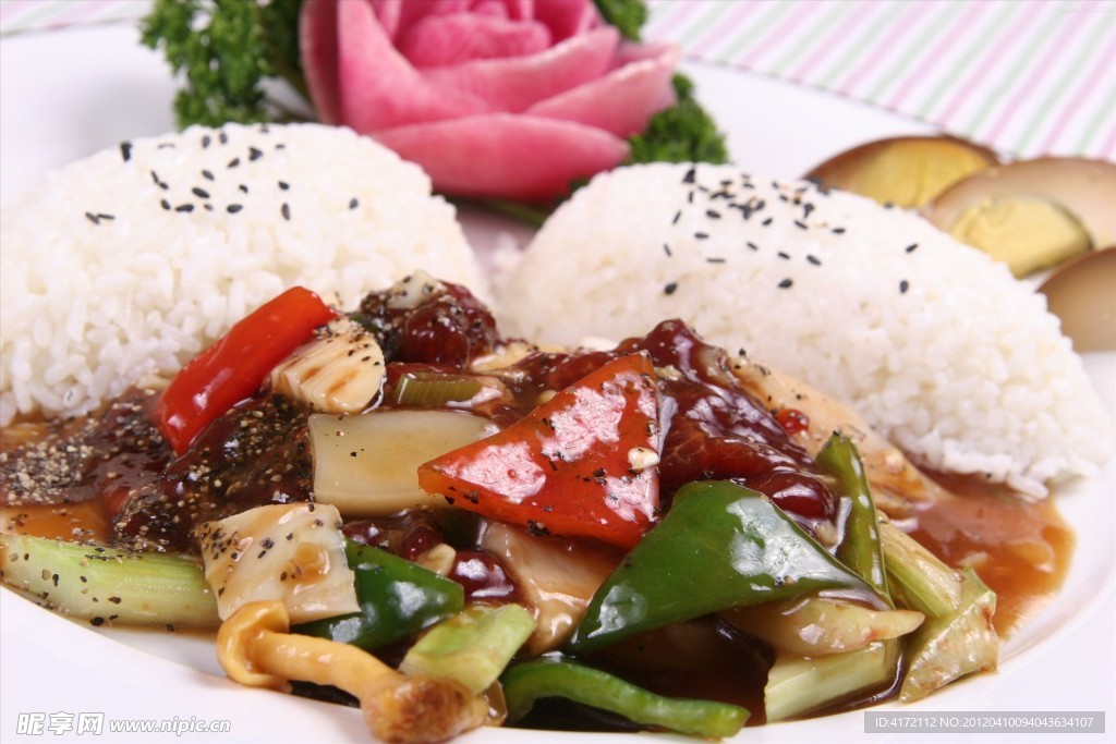 黑椒牛柳饭