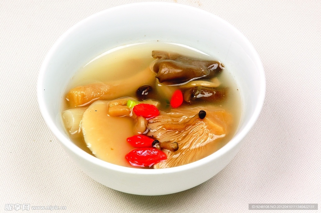 瓦罐菌王汤