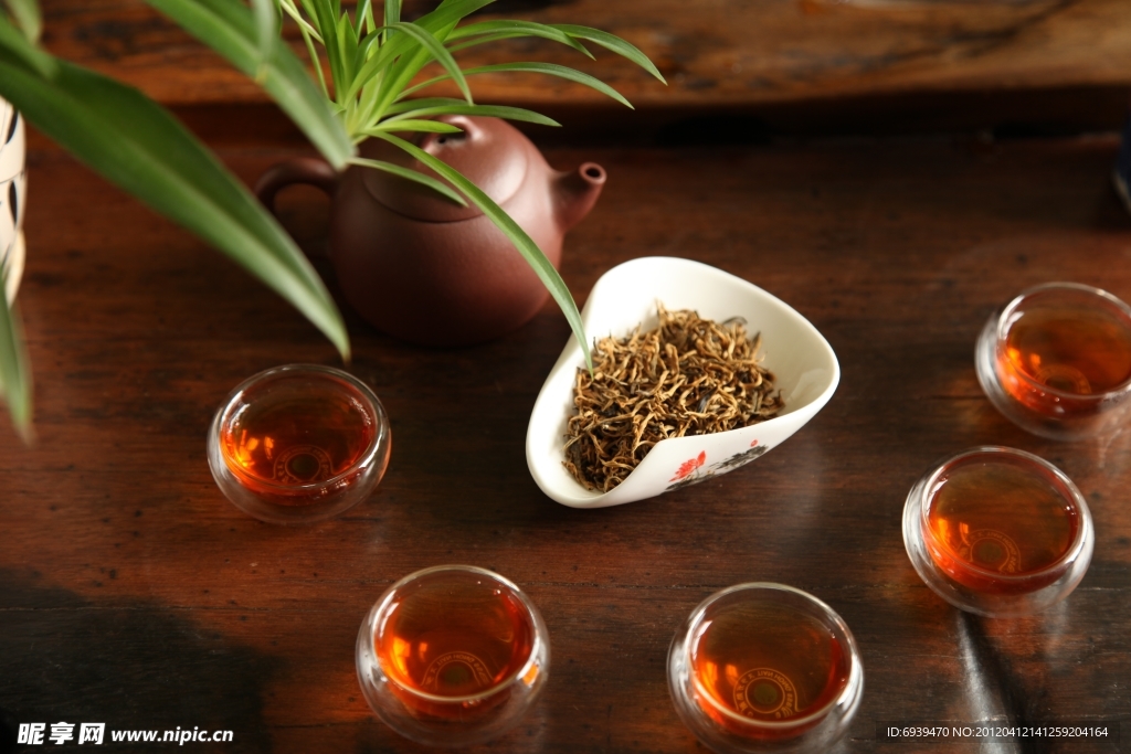 金毫茶样