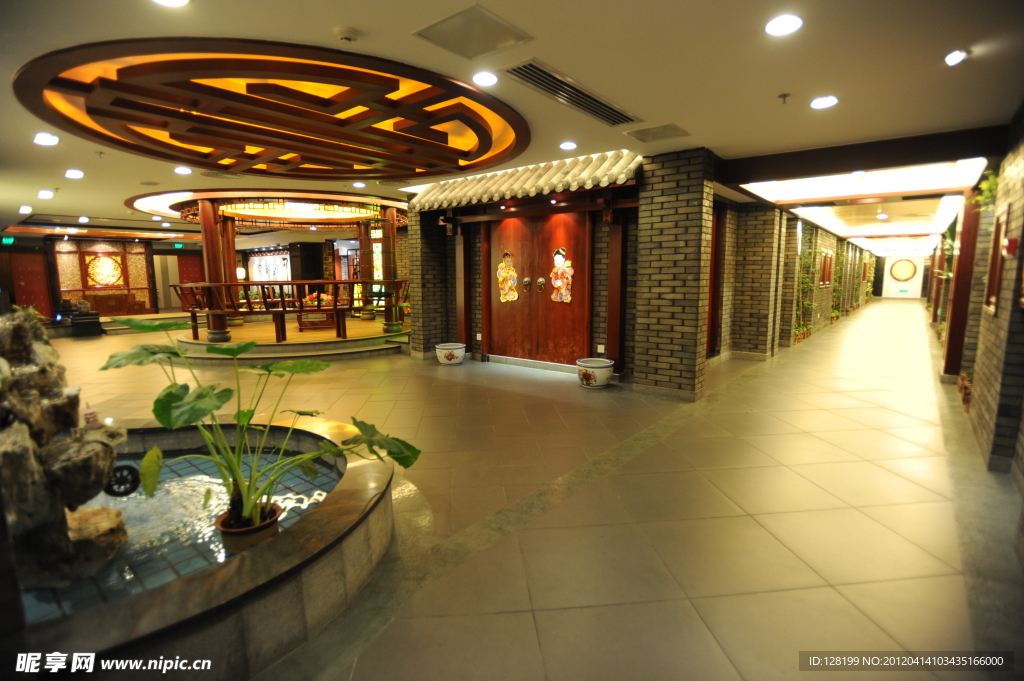 酒店中餐厅过道