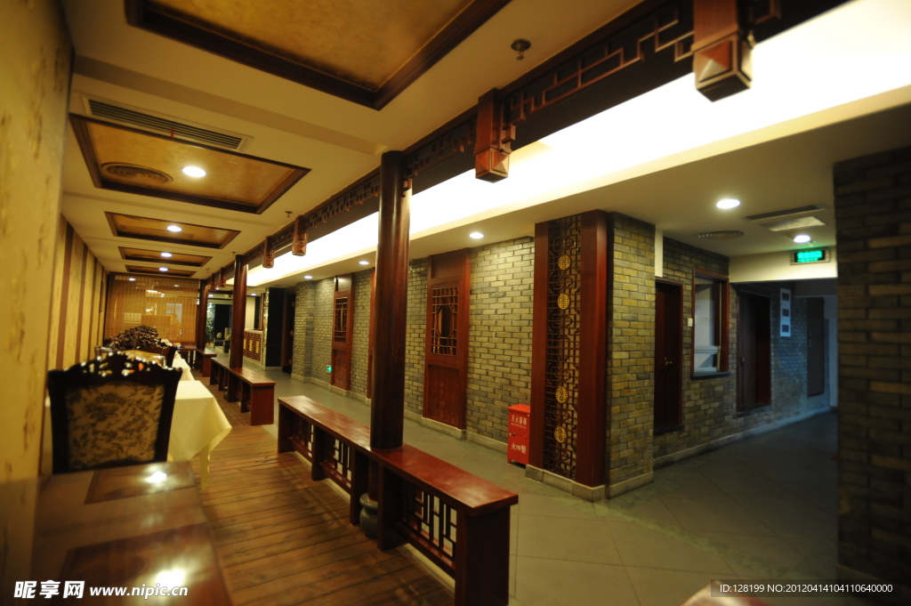 酒店中餐厅过道