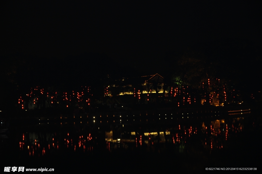 夜景 黑夜中的明灯