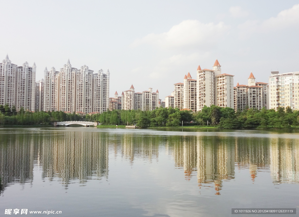 湖景楼盘
