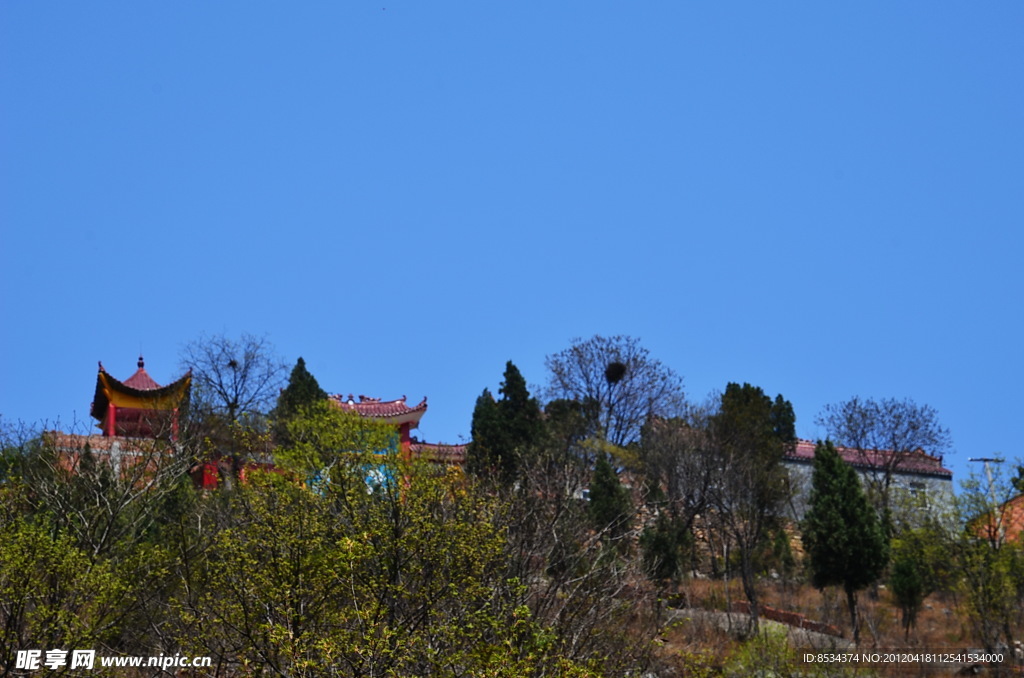 山顶的古寺