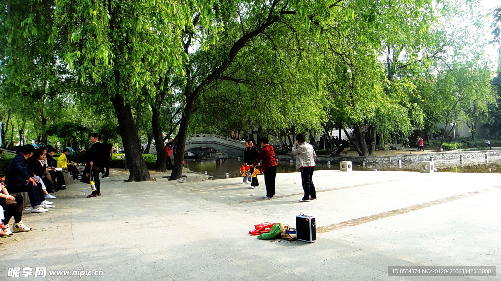 广场的演练