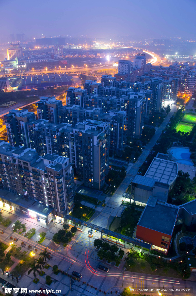 楼盘夜景